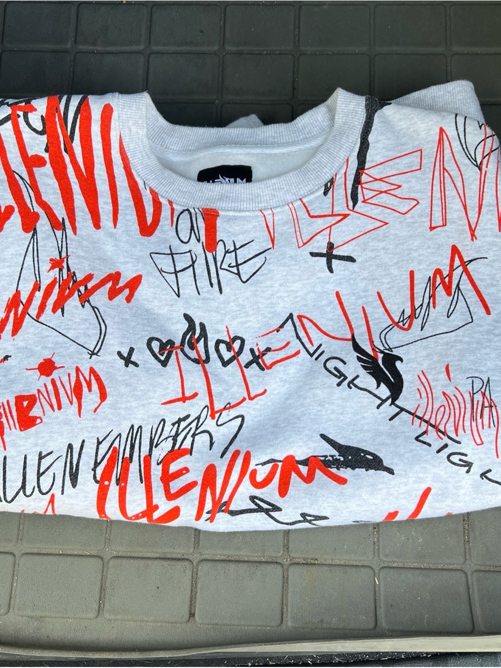 Illenium Official Sweatshirt Size Large